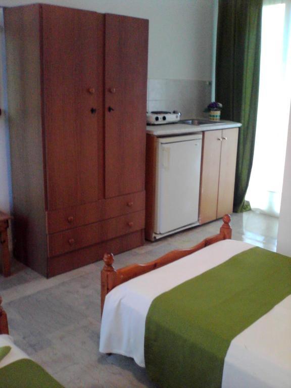 Virginia'S Beachfront Apartments Kavos Bilik gambar