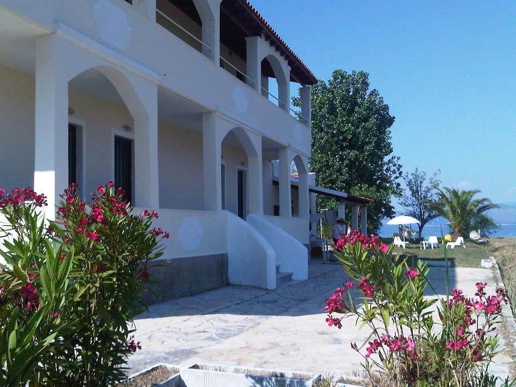 Virginia'S Beachfront Apartments Kavos Bilik gambar